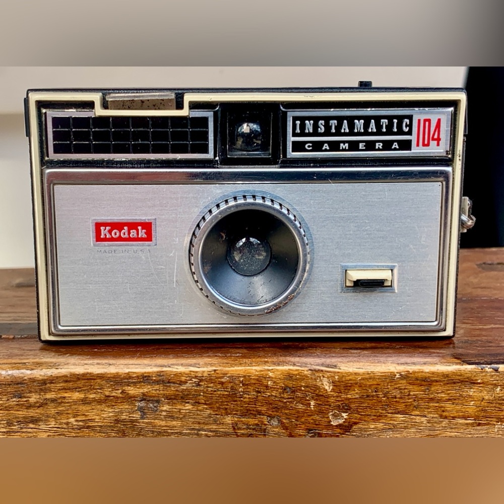 Vintage Kodak Instamatic 104 26mm Film Camera